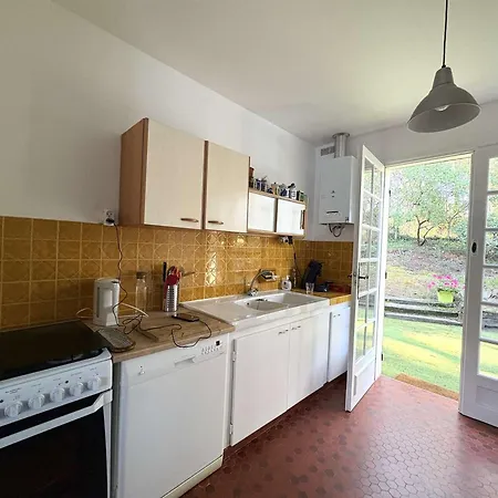 Au Calme Avec Grand Jardin, Proche Commerces - Fr-1-736-67 فيلة