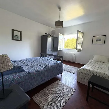 Villa Au Calme Avec Grand Jardin, Proche Commerces - Fr-1-736-67